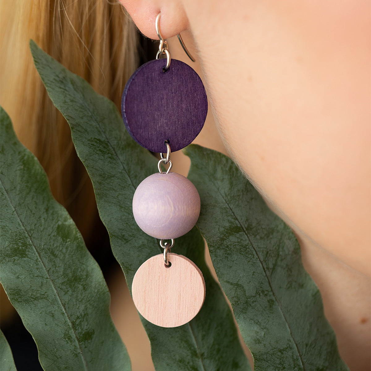 Apollo earrings, shades of purple