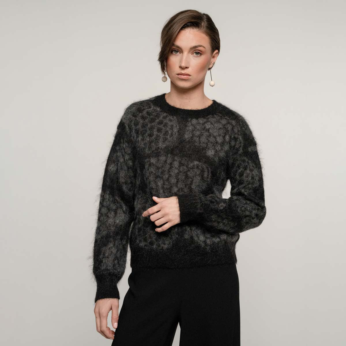 Erin jumper, Pässi, black