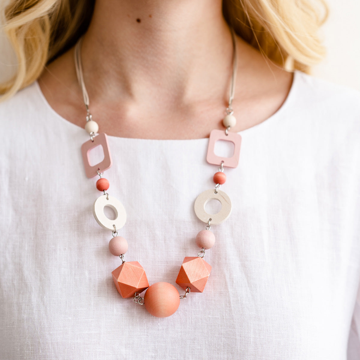 Laguuni necklace, orange