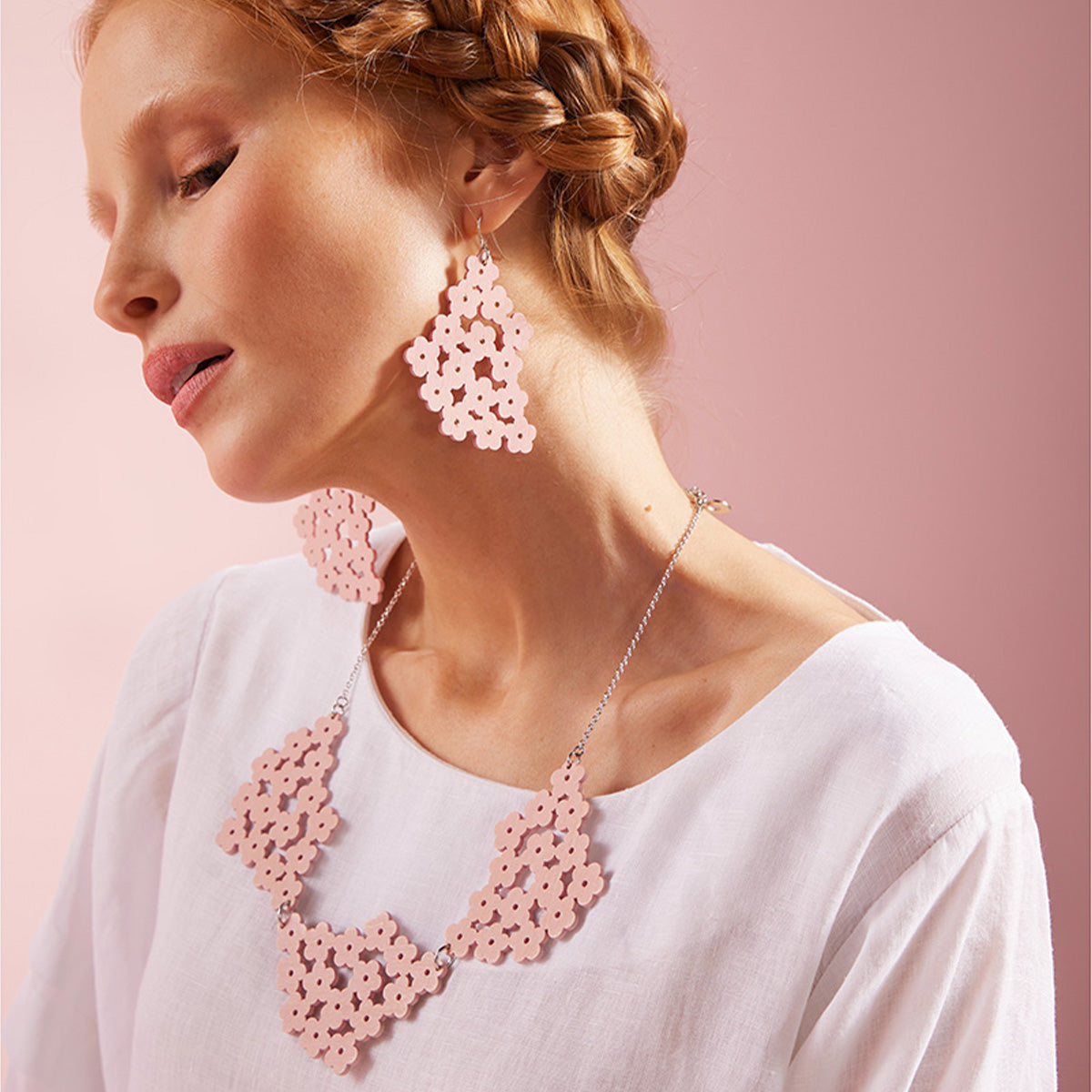 Kukkaketo necklace