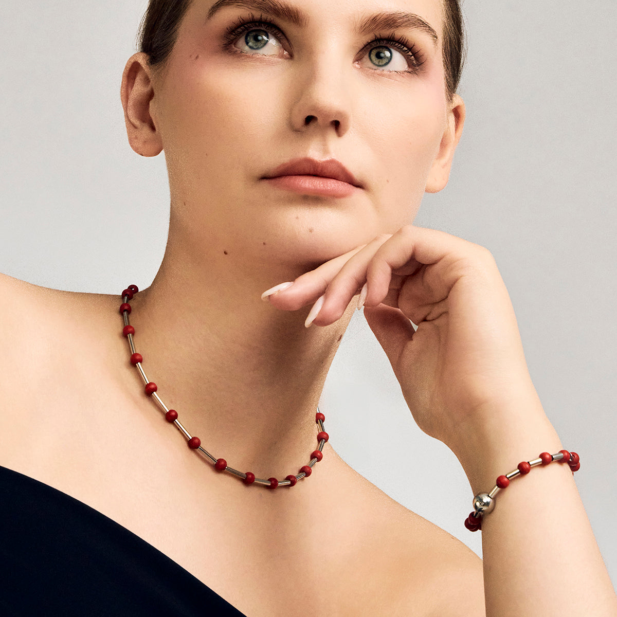 Mila bracelet, red