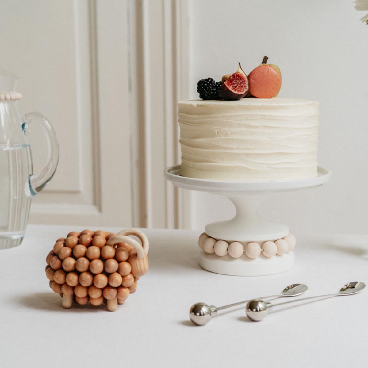 Pohjanpässi figurine, varnished wood