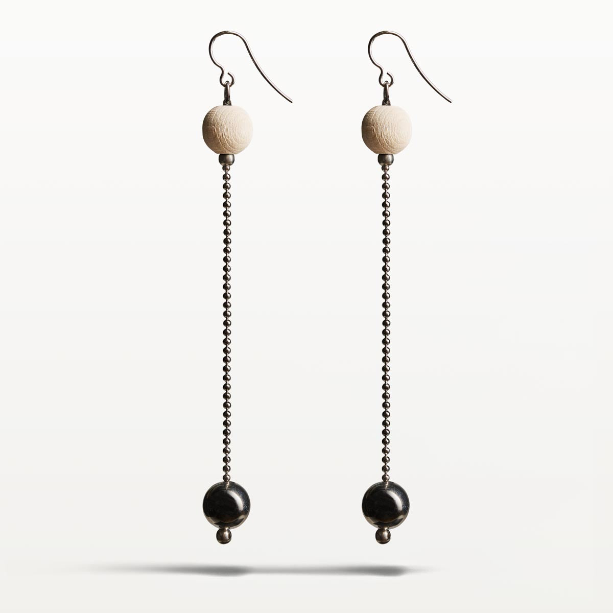 Tuuli earrings, ecru