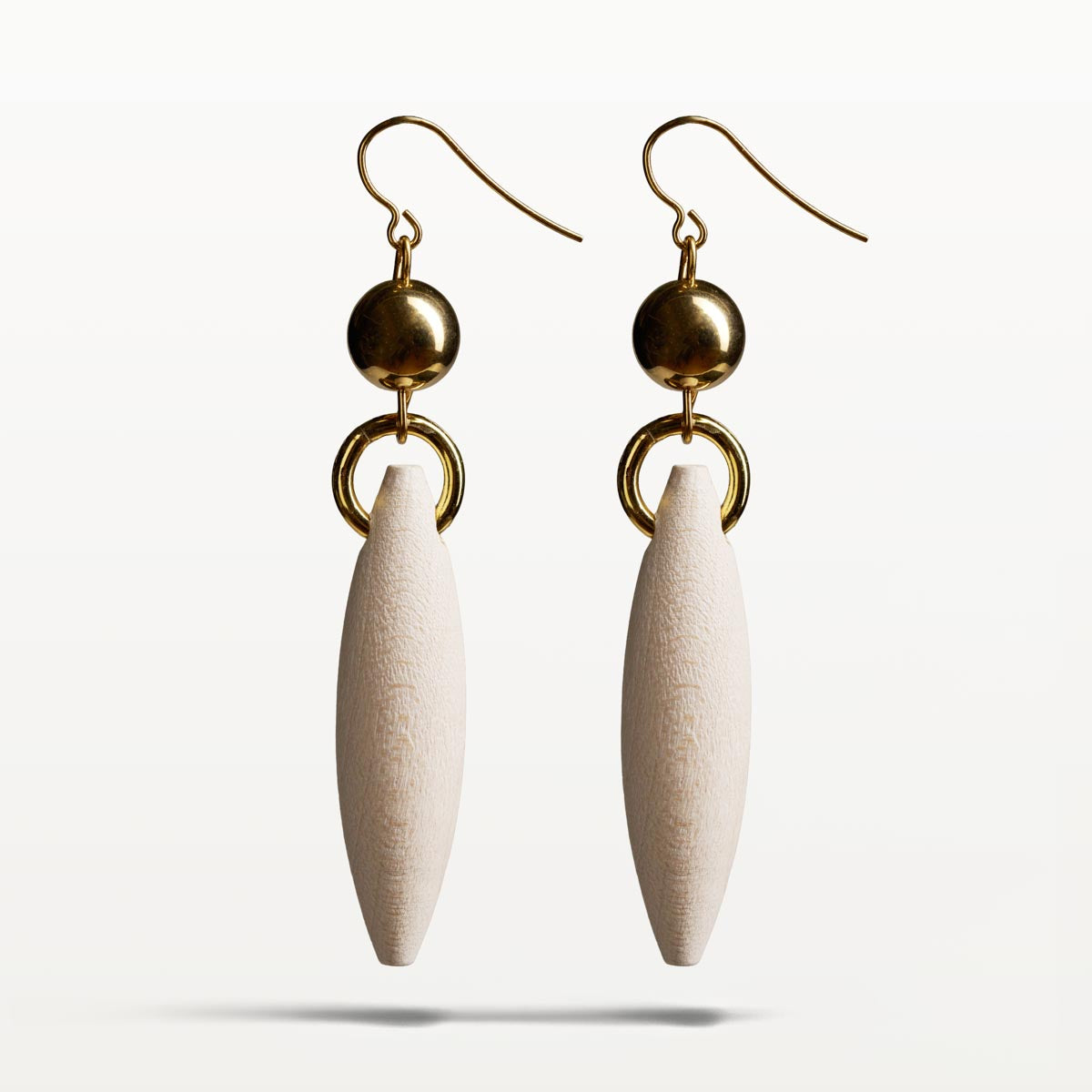 Ronja earrings, ecru and gold