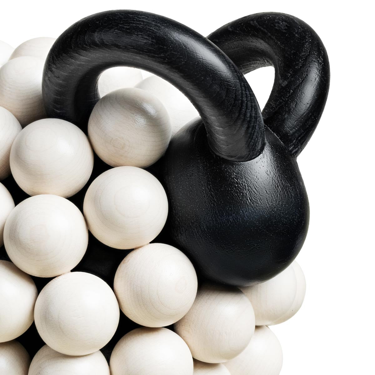 Pikkupässi figurine, black and white