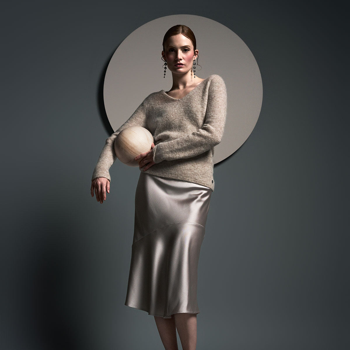 Kelly skirt, satin, champange