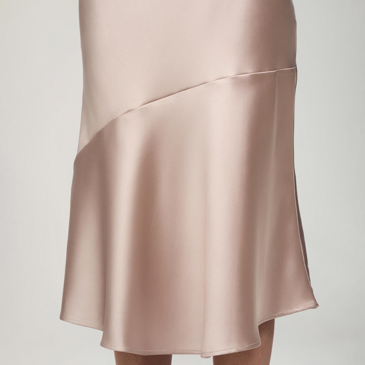 Kelly skirt, satin, champange