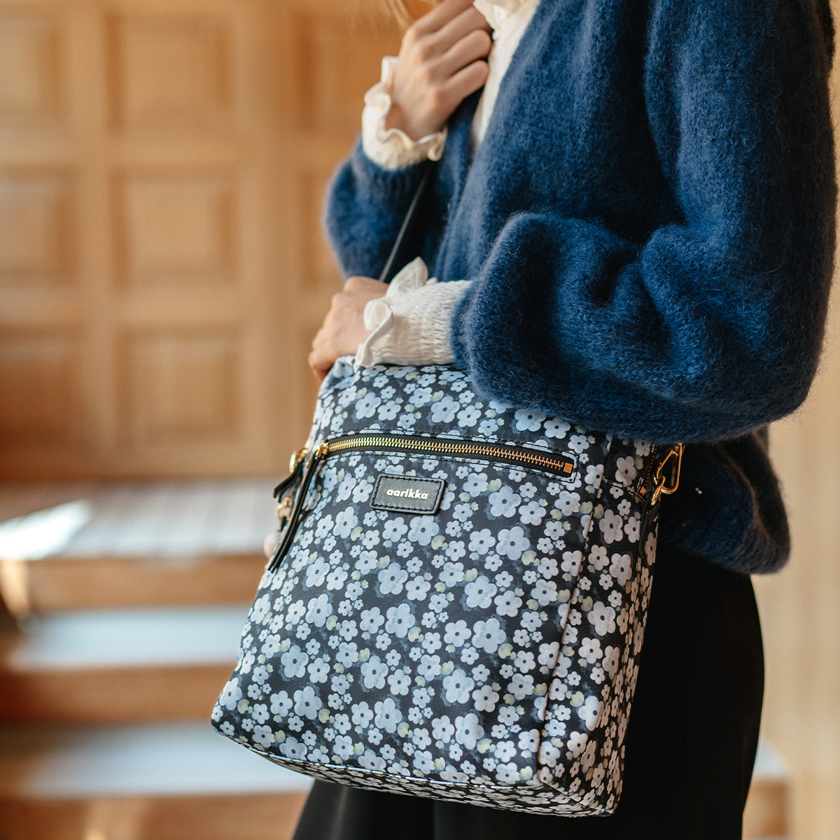 Asta shoulder bag, forget-me-not