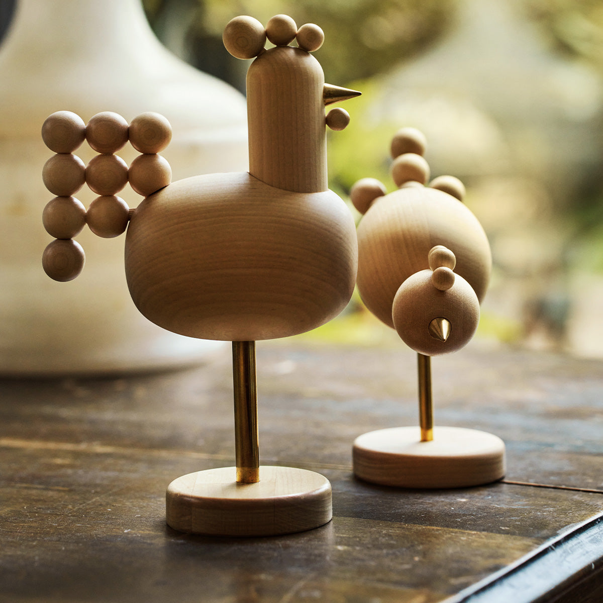 Cockerel sculpture, 25,5 cm, varnished wood